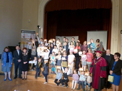 ilustracja aktualności: Tajniki optyki na Inaugurację Cieszyńskiego Uniwersytetu Dzieci