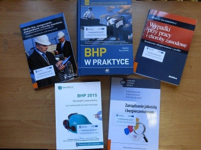 ilustracja aktualności: Zabierz książkę na święta!