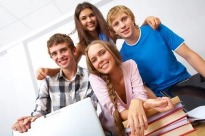 ilustracja aktualności: Programista aplikacji bazodanowych - REKORD SI zaprasza do składania aplikacji studentów WSB 