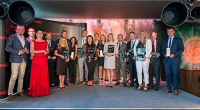 ilustracja aktualności: Dr Mateusz Grzesiak z Akademii WSB z nagrodą Science for Business