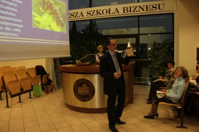 ilustracja aktualności: Mi&oacute;d- eliksir młodości -  mgr inż. Piotr Kwapisz