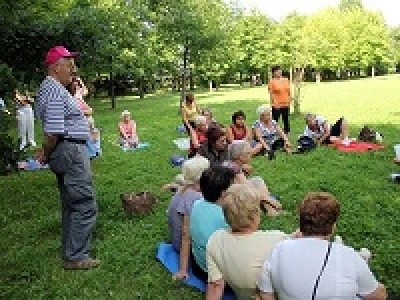 ilustracja aktualności: Sportowe poniedziałki &ndash; Zajęcia z jogi za nami &ndash; zapraszamy na kolejne ćwiczenia!