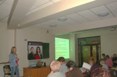 ilustracja aktualności: 12.03.2015r. Wykład "Sexting, cyberstalking i inne cyber zagrożenia czyli jak zapewnić bezpieczeństwo wnukom w sieci.