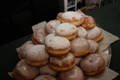 ilustracja aktualności: Cała sala tańczy z nami! Bal karnawałowy w Uniwersytecie Trzeciego Wieku.