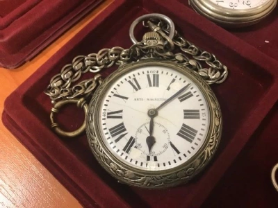 ilustracja aktualności: Kolekcjonerskie skarby na strychu - czyli Wtorkowe Wykłady UTW