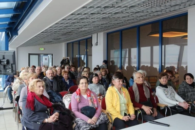 ilustracja aktualności: Odlotowo i balowo - UTW Akademii WSB na wycieczce w Pyrzowicach