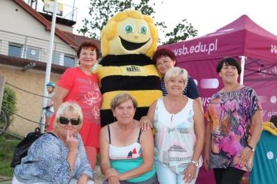 ilustracja aktualności: Noc Spadających Gwiazd - słoneczna, radosna, międzypokoleniowa zabawa na plaży