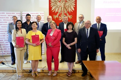 ilustracja aktualności: Podpisano porozumienia pomiędzy Akademią WSB, a szkołami średnimi z Powiatu Żywieckiego