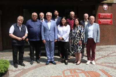 ilustracja aktualności: Symulacje sytuacji kryzysowych na kolei – projekt współorganizowany przez Akademię WSB