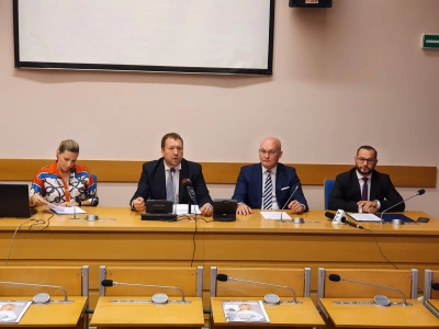 ilustracja aktualności: Konferencja prasowa Regionalnej Izby Gospodarczej w Katowicach