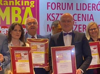 ilustracja aktualności: Akademia WSB w „Złotej Piętnastce” Rankingu Programów MBA Perspektywy 2021
