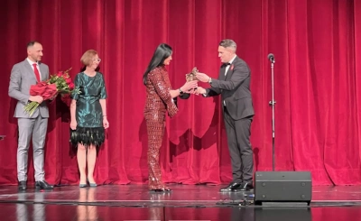 ilustracja aktualności: Złoty Laur im. Adama Piwowara dla Rektor Akademii WSB