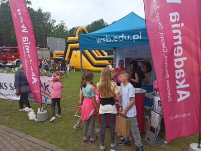 ilustracja aktualności: IV Piknik Rodzinny - "Dąbrowskie Służby Mundurowe Dzieciom" 