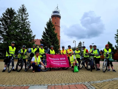 ilustracja aktualności: Dąbrowscy Seniorzy - Rowerami wzdłuż Bałtyku
