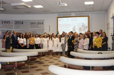 ilustracja aktualności: Współczesne zagrożenia w rzeczywistości i wirtualnym świecie