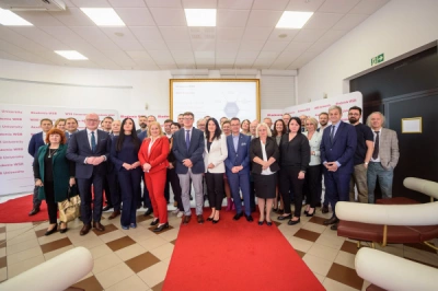 ilustracja aktualności: Międzynarodowe Forum Naukowe pn. „Regionalna Inicjatywa Doskonałości – partnerstwa naukowe, dobre praktyki akademickie, nauka dla otoczenia”